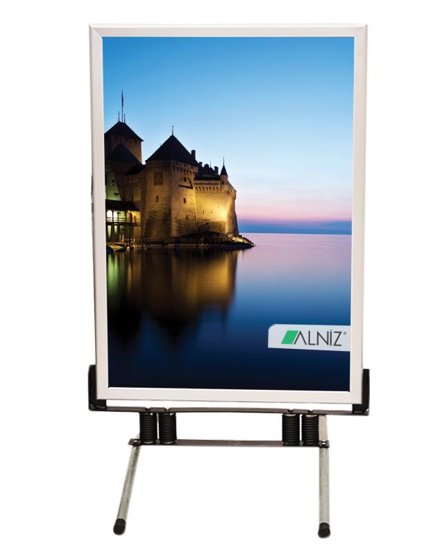 WIND-DISPLAY MASTER – STAHLFUSS